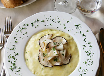 Risotto ai funghi porcini e formagella tipica di montagna